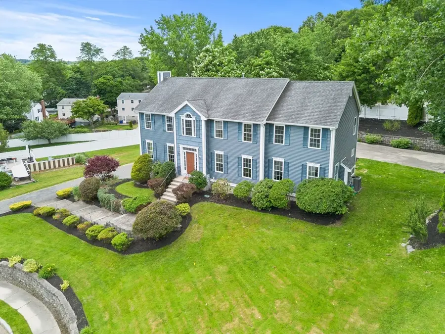 8 Woods Hill Cir, Woburn, MA 01801 - #3
