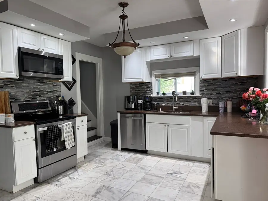 35 Farmland, Lowell, MA 01852 - #3