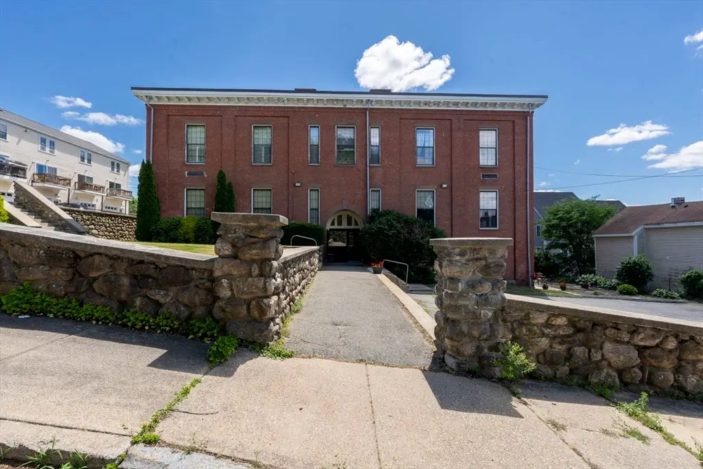 40 School Street #4, Haverhill, MA 01832 - #1