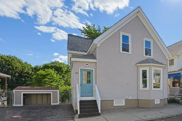 26 Pleasant St, Beverly, MA 01915