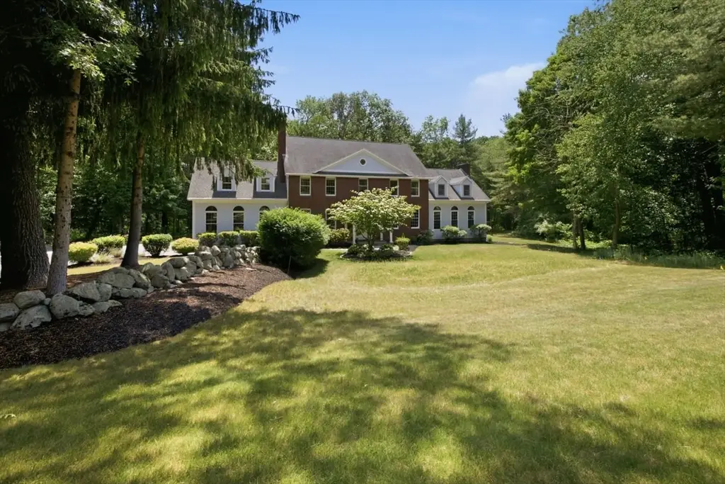 3 Windsor Drive, Foxboro, MA 02035 - #1