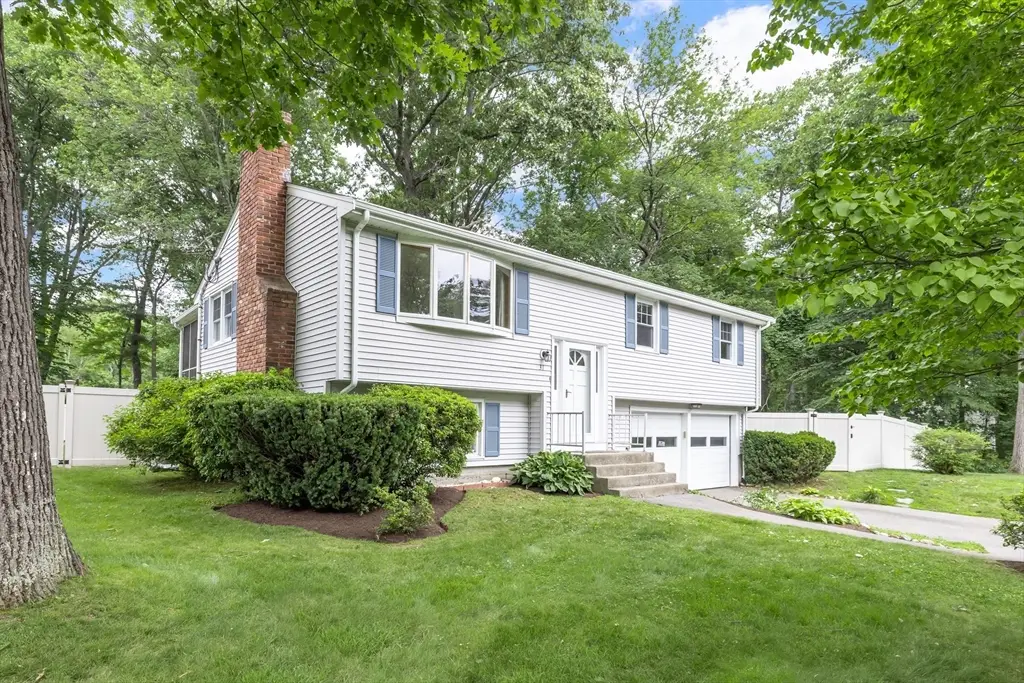 31 Robert Rd, Holliston, MA 01746 - #1