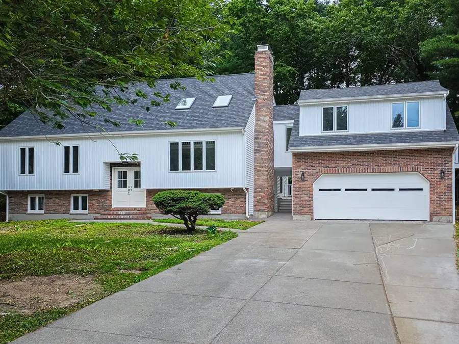 41 Kenneth St, West Bridgewater, MA 02379 - #3