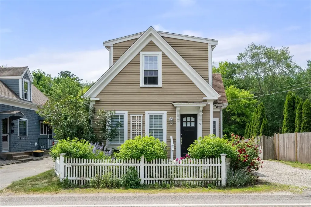 9 Maple St, Kingston, MA 02364 - #1