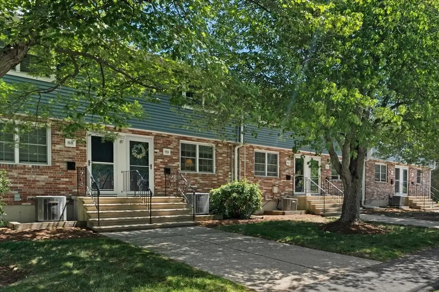 90 Durham Rd #90, Dedham, MA 02026 - #2