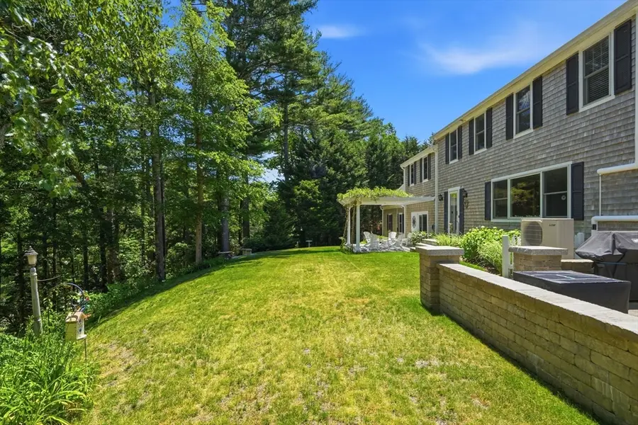 1 Flint Locke Dr, Duxbury, MA 02332 - #3