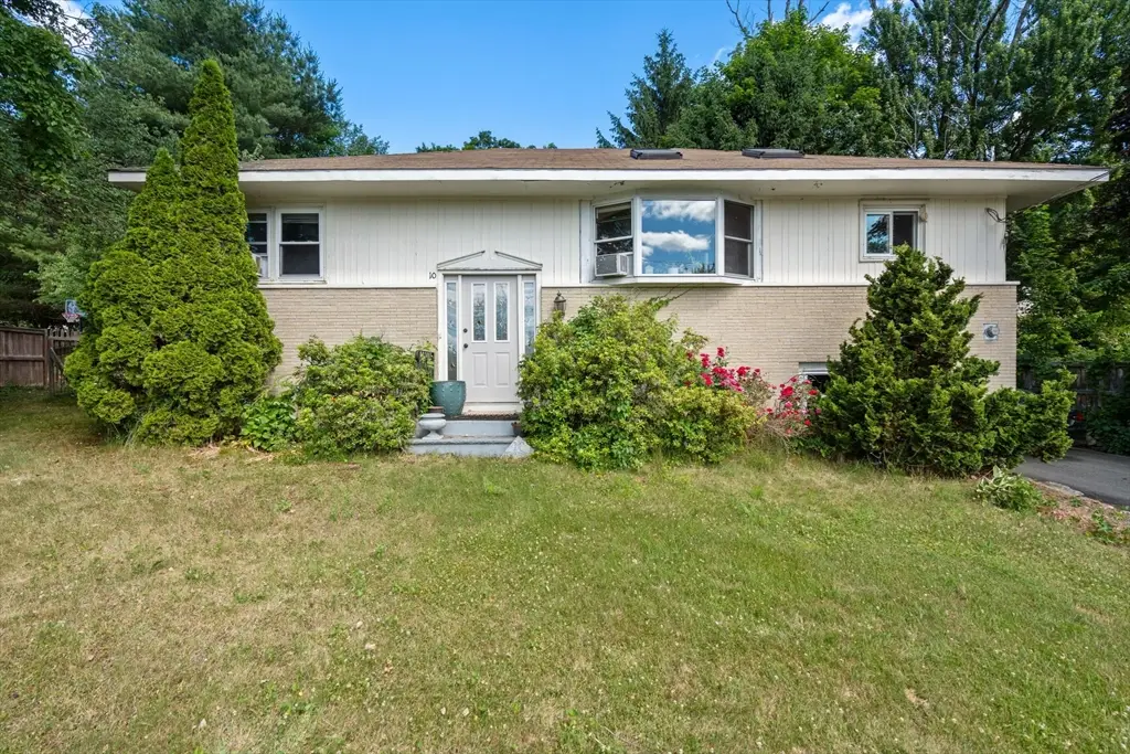 10 Hopkinton Rd, Upton, MA 01568 - #1