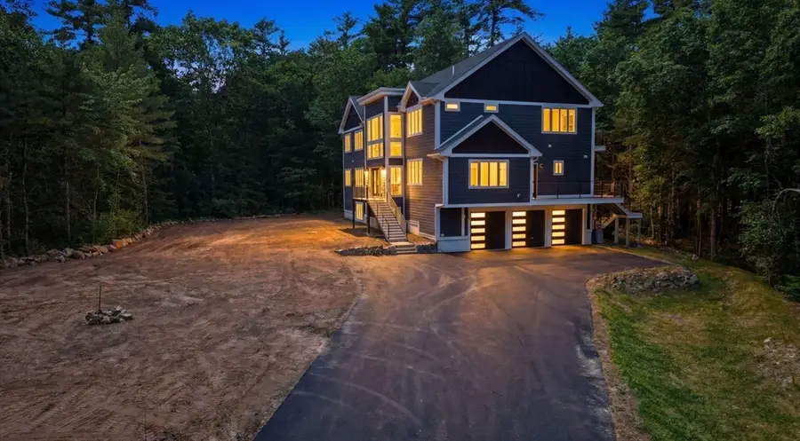 8 Mill Rd, Rowley, MA 01969 - #3
