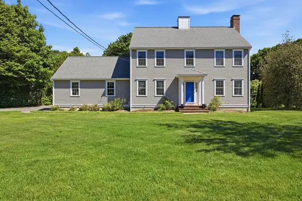 28 Brook Rd, Plymouth, MA 02360