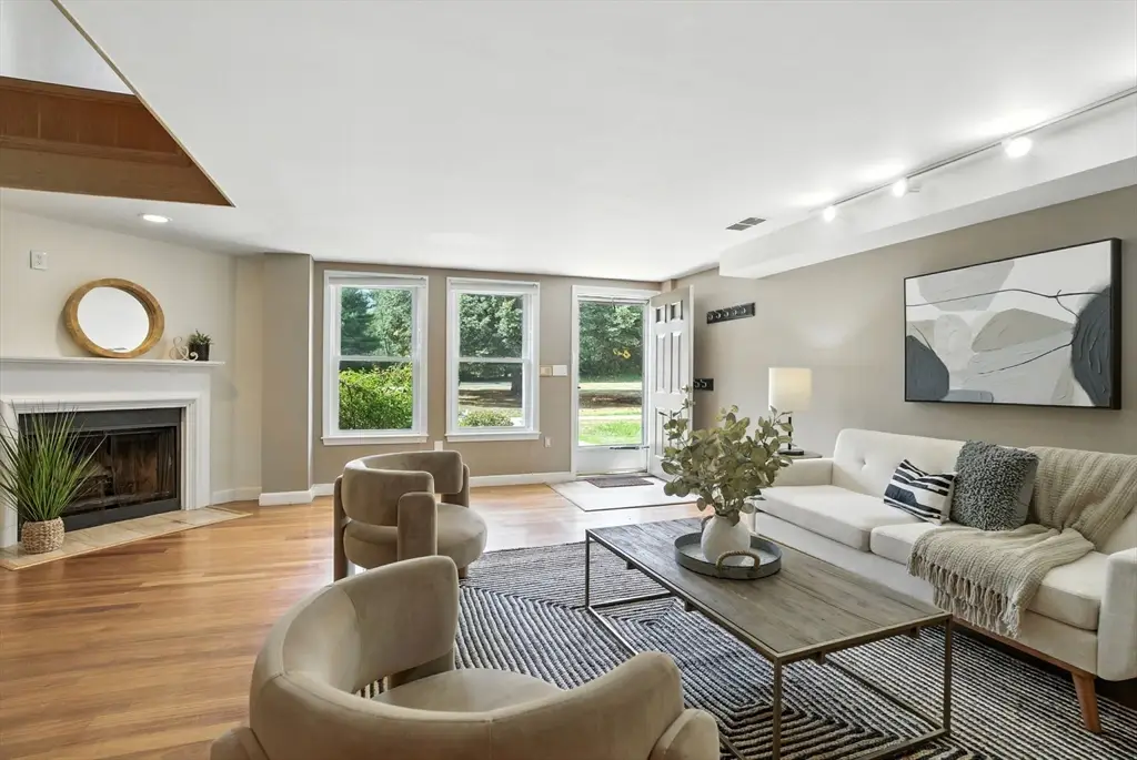 75 Page Rd #13, Bedford, MA 01730 - #1