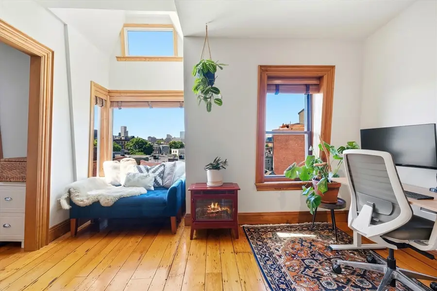 43 Russell St #3, Boston, MA 02129 - #3