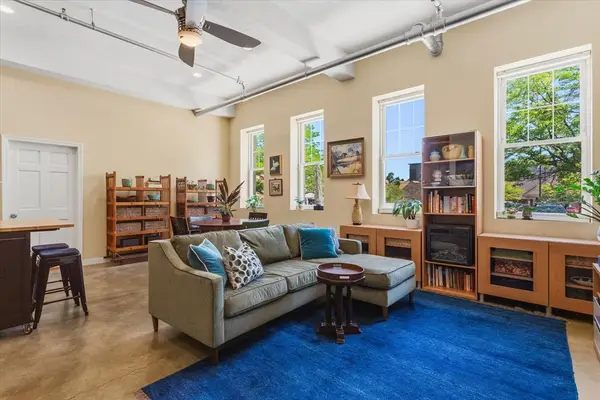 960 Broadway #2, Chelsea, MA 02150