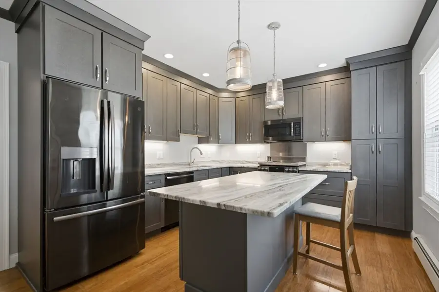 8 Jefferson Ave, Taunton, MA 02780 - #2