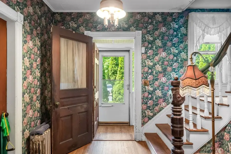 415 Maple St, Springfield, MA 01105 - #2