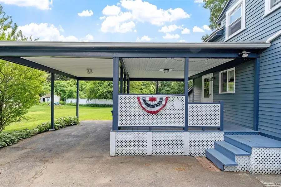 28 Willard St, Leominster, MA 01453 - #3