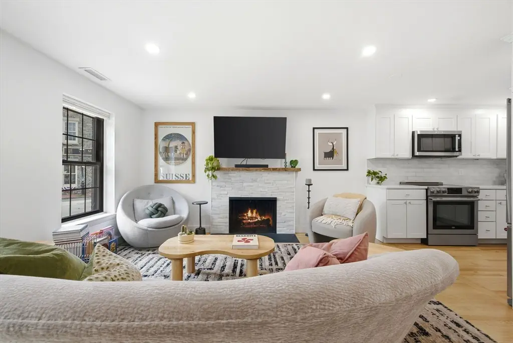 100 Main Street #2, Boston, MA 02129 - #1