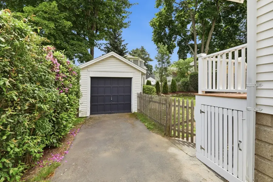 9 Mendum Street, Melrose, MA 02176 - #3