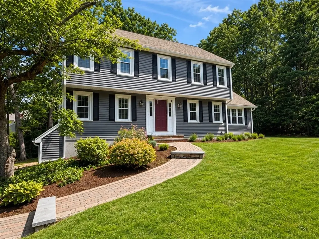 17 Hammer Hook Dr, Hanover, MA 02339 - #1