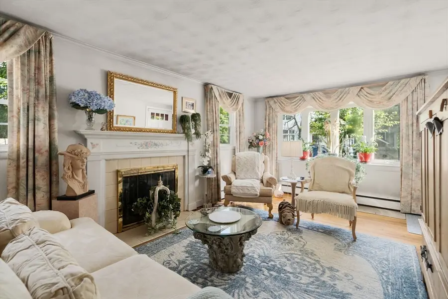 11 Country Rd, Brookline, MA 02467 - #3