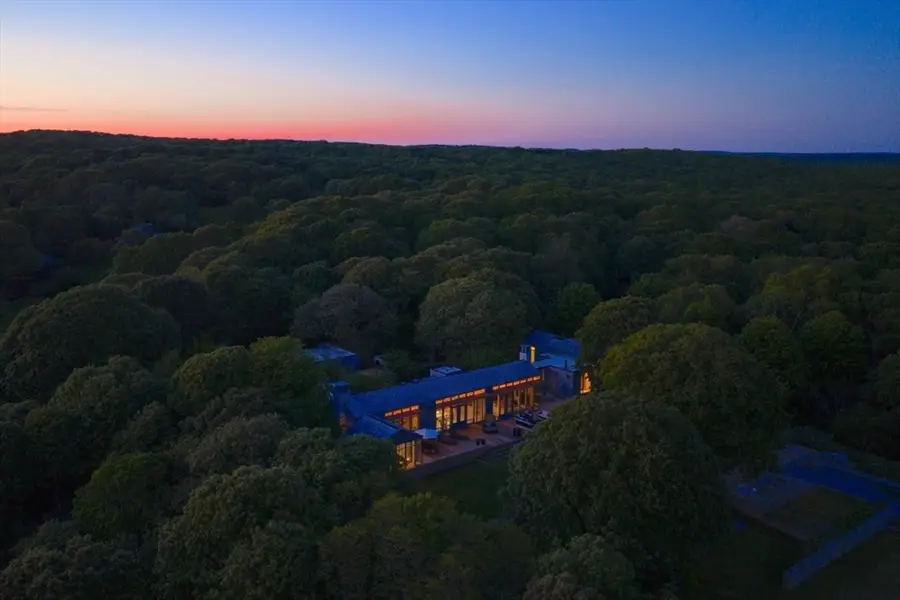 8 Snail Road, Chilmark, MA 02535 - #3
