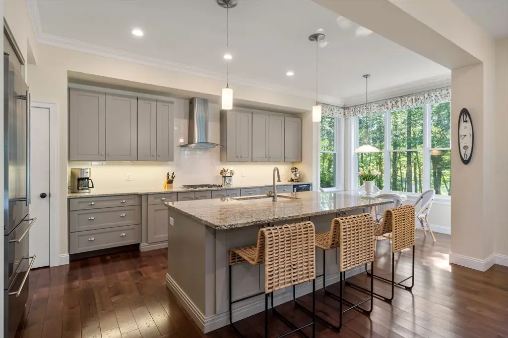 39 Highview Rd, Plymouth, MA 02360 - #1
