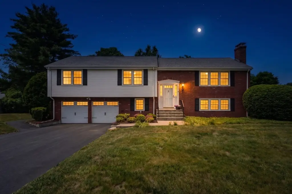 9 Riverbend Dr, Natick, MA 01760 - #1