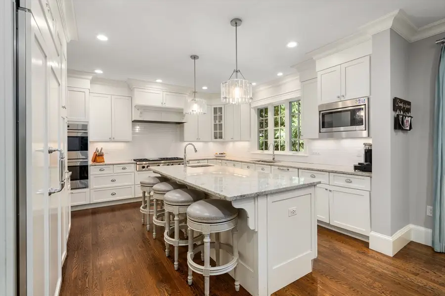 59 Cleveland Road, Wellesley, MA 02481 - #3