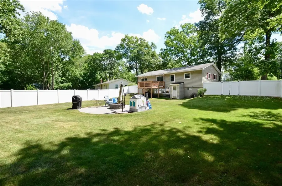 1617 Providence Rd, Northbridge, MA 01534 - #2