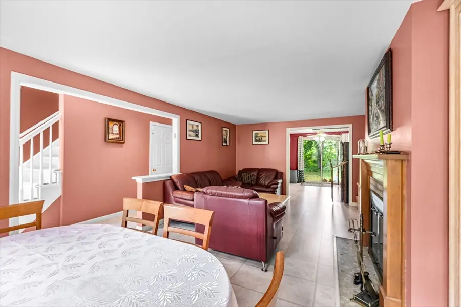 19 Mansion Woods Drive #A, Agawam, MA 01001 - #3