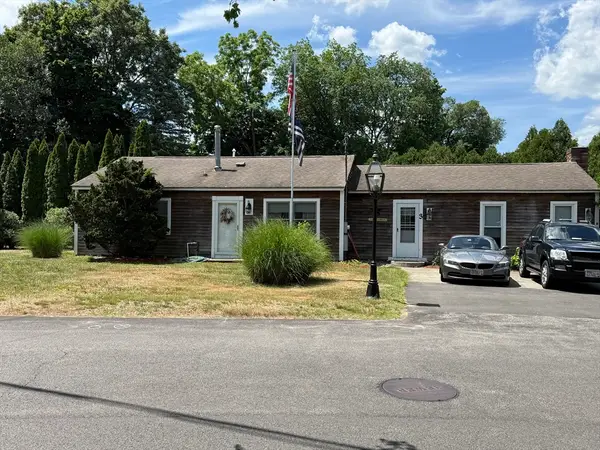 3 Douglas Circle, Smithfield, RI 02828