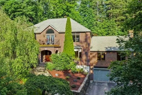 55 Meriam Street, Lexington, MA 02420