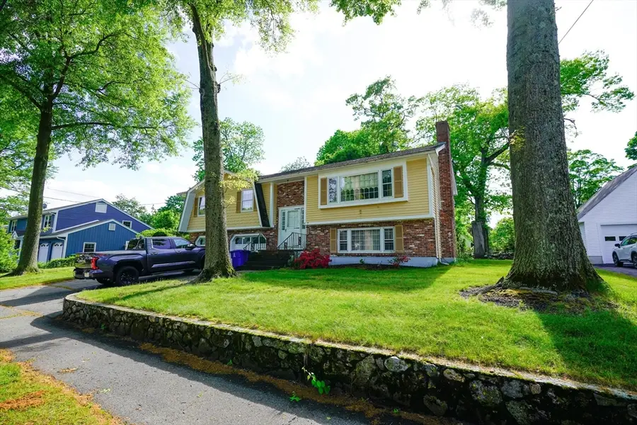 17 Old Farm Rd, Reading, MA 01867 - #2
