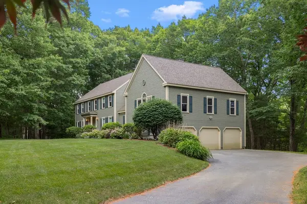 10 Fieldstone Way, Boxford, MA 01921