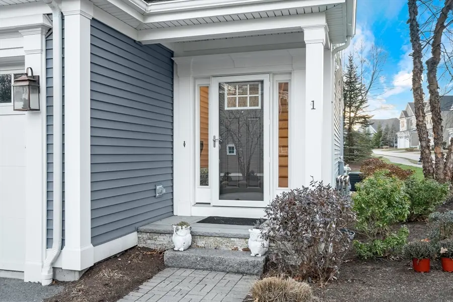 1 Green Ln #1, Framingham, MA 01701 - #3