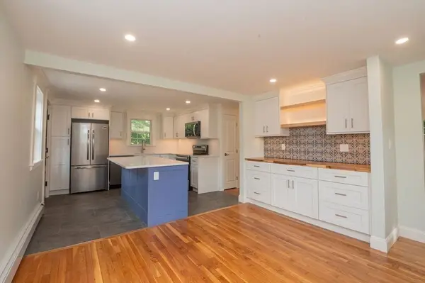 14 Web Rd, Georgetown, MA 01833
