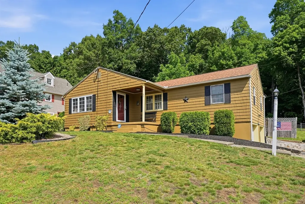 63 Laurence Drive, West Springfield, MA 01089 - #1