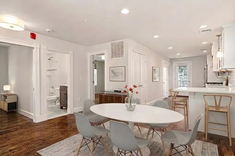 20 Maryland St #2, Boston, MA 02125 - #3