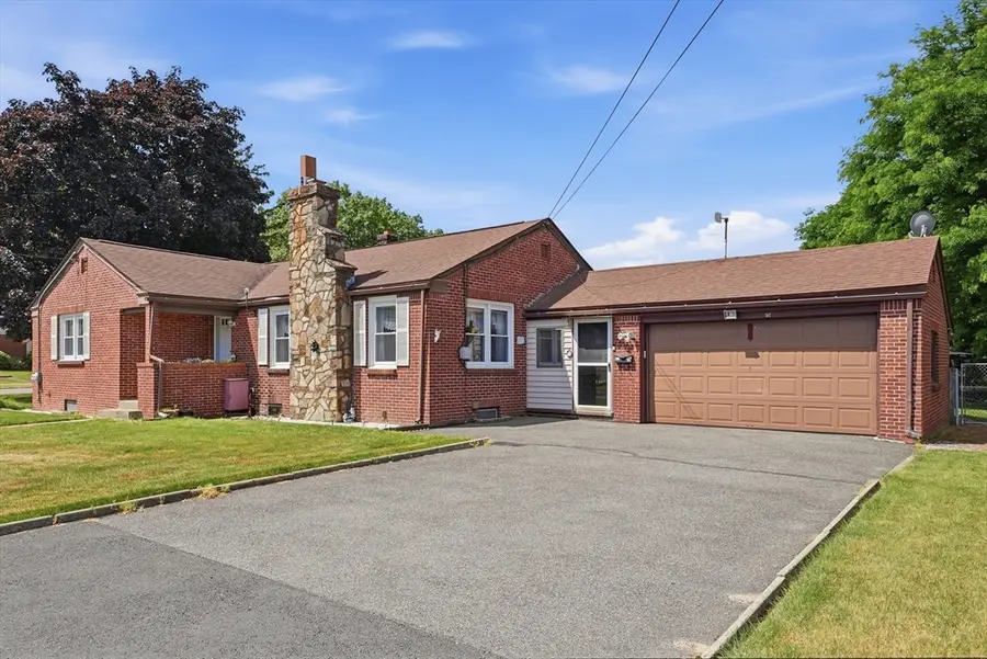 92 Laconia St, Ludlow, MA 01056 - #2