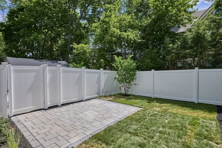 123 Fuller #B, Brookline, MA 02446 - #2