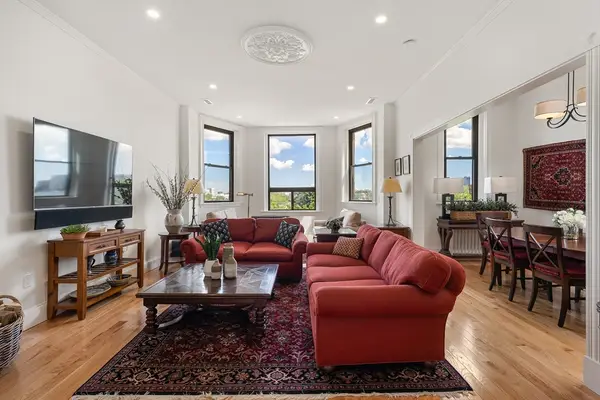 31 Bay State Rd #4, Boston, MA 02215