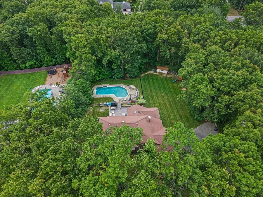 42 Eisenhower Dr, Sharon, MA 02067 - #2