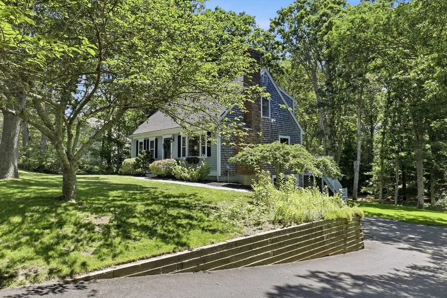 10 Checkerberry Ln, Forestdale, MA 02644 - #2