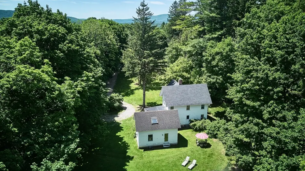 10 Prospect Hill, Stockbridge, MA 01262 - #1