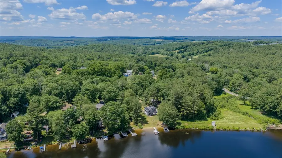15 Lake View Dr, Spencer, MA 01562 - #3