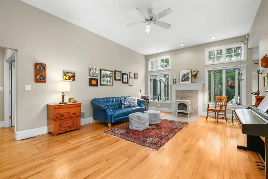 272 Falmouth Woods Rd, Falmouth, MA 02536 - #3