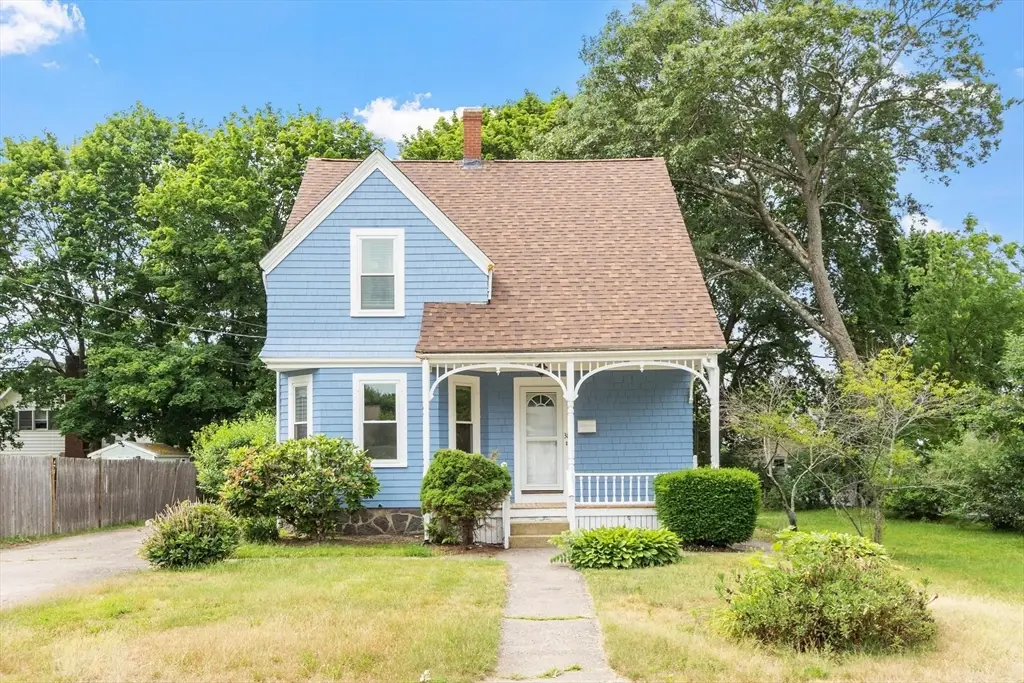 38 Carleton St, Whitman, MA 02382 - #1