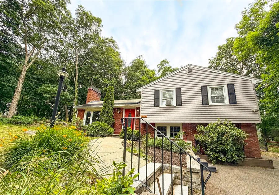 484 Essex, Weymouth, MA 02188 - #2