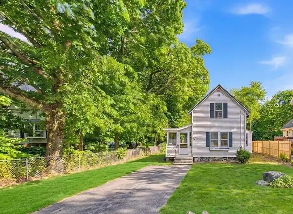 50 Marble St, Stoneham, MA 02180