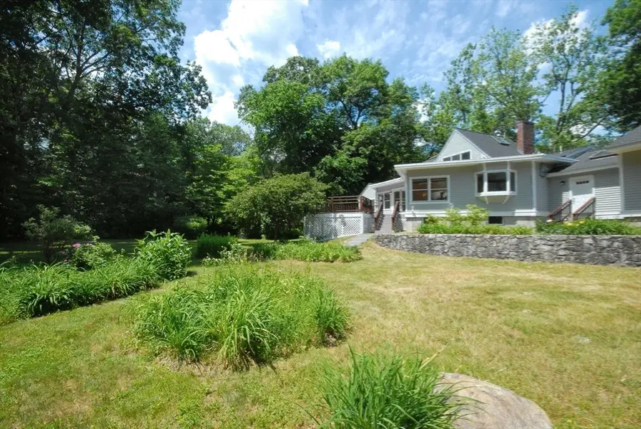 297 Laws Brook Rd, Concord, MA 01742 - #3
