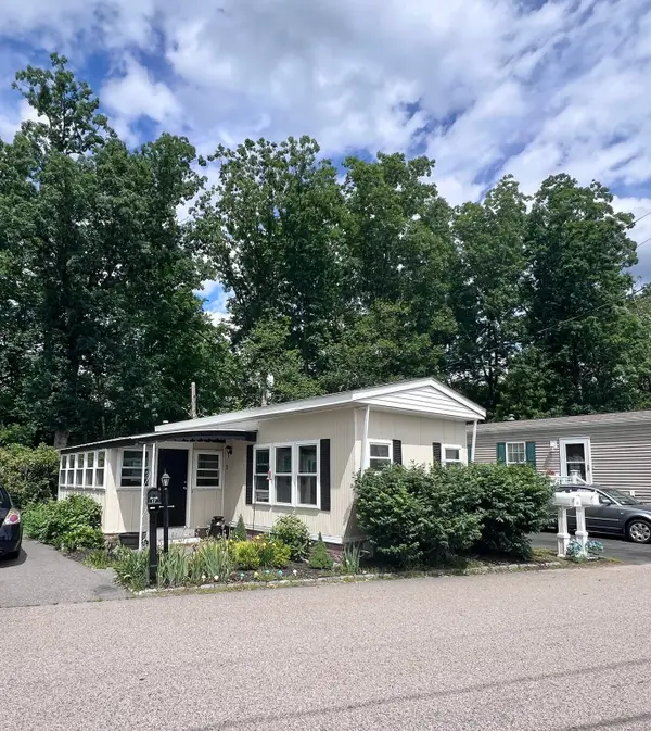 160 Washington St #17, Plainville, MA 02762